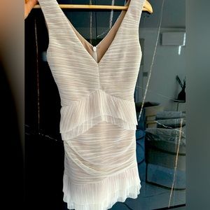 BCBGMaxAzria Nude Mini Dress Size XXS fits like XS